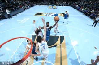 随着转会窗 随着转会窗